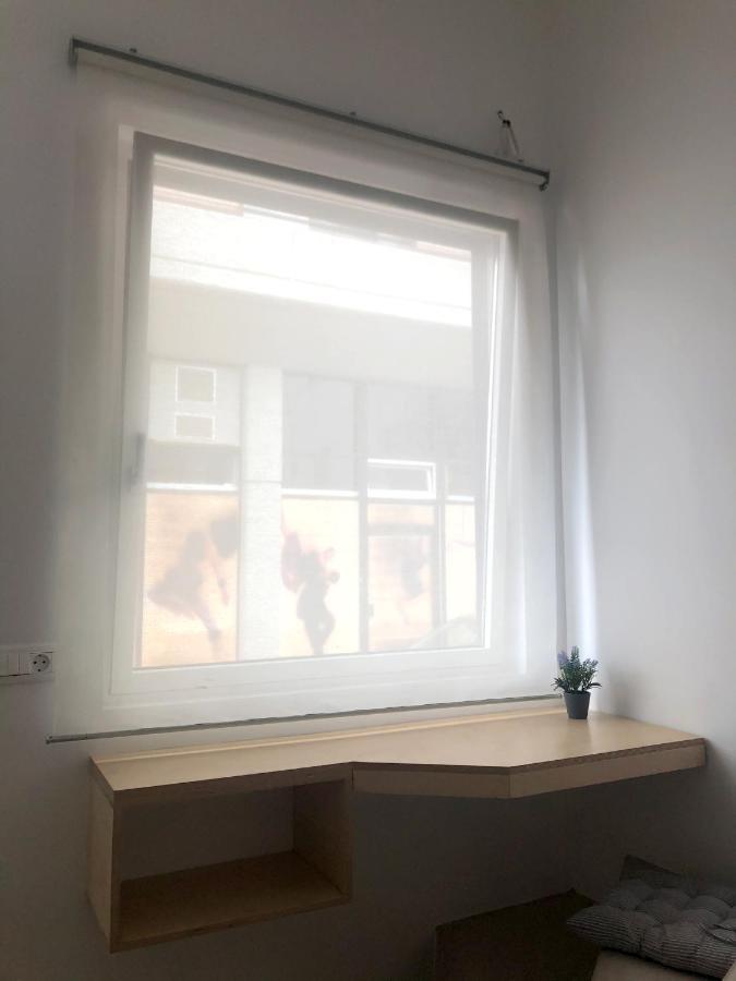 Sunny Micro-Loft Apartment With Outdoor Lounge Bendevis Luaran gambar