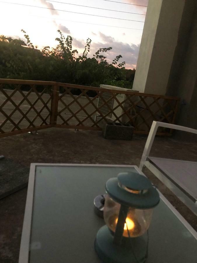 Sunny Micro-Loft Apartment With Outdoor Lounge Bendevis Luaran gambar